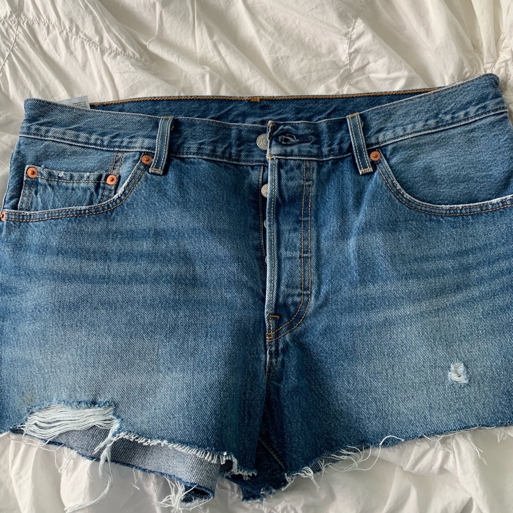 Levi’s shorts!